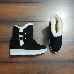 New Black and White Winter Boots